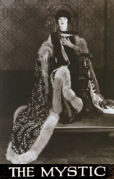 Духовидица  (1925)