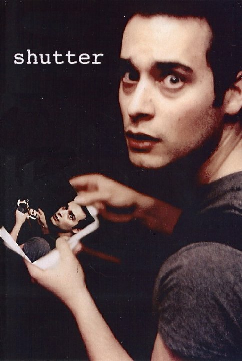 Shutter  (2001)